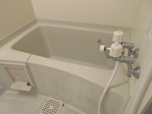 クレセールの浴室