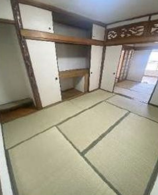 永和1丁目貸店舗付き住宅の内装