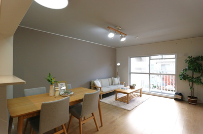 【居間・リビング】 | 今津浜パークタウン１６号棟 | リビングです