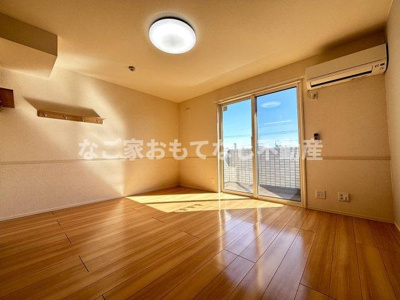 【居間・リビング】 | プリムヴェール | 写真は別号室