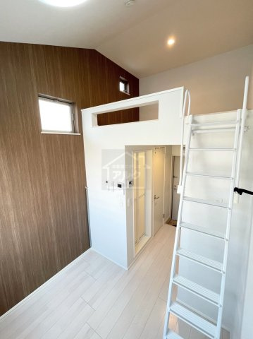 フォルテ東中野の居間・リビング