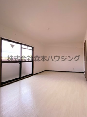 【洋室】 | 　シャトー東寝屋川 | 広々とした洋室です