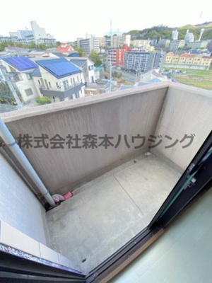 【バルコニー】 | 　シャトー東寝屋川 | 洋室側のバルコニーです