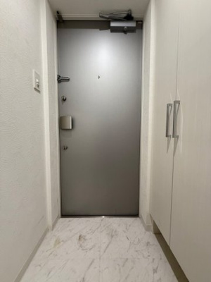 【玄関】 | プライマル南森町