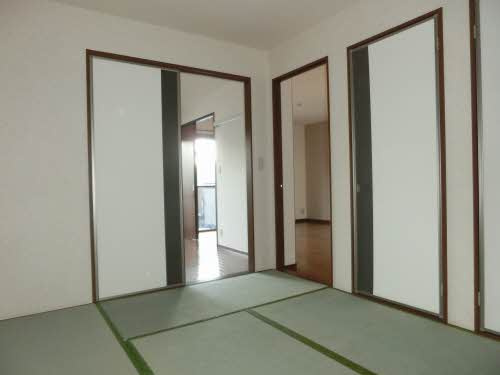 メゾン・Papier B棟の和室