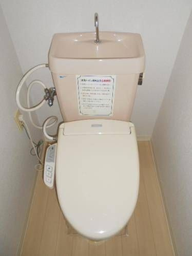 ジュネパレス市川第１７のトイレ