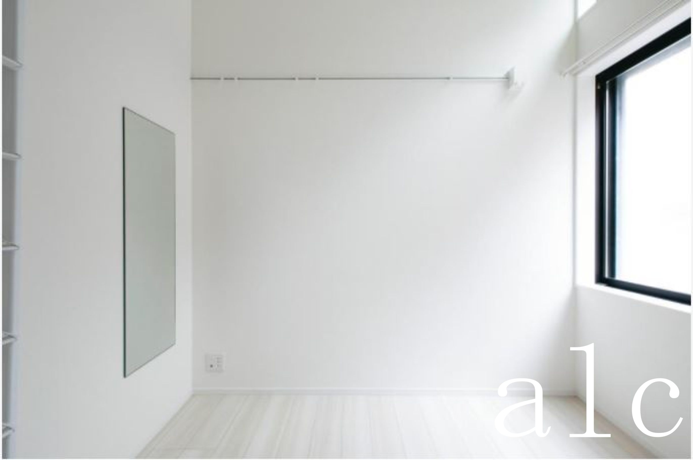 世田谷区北沢５丁目のアパートの居間・リビング|同仕様