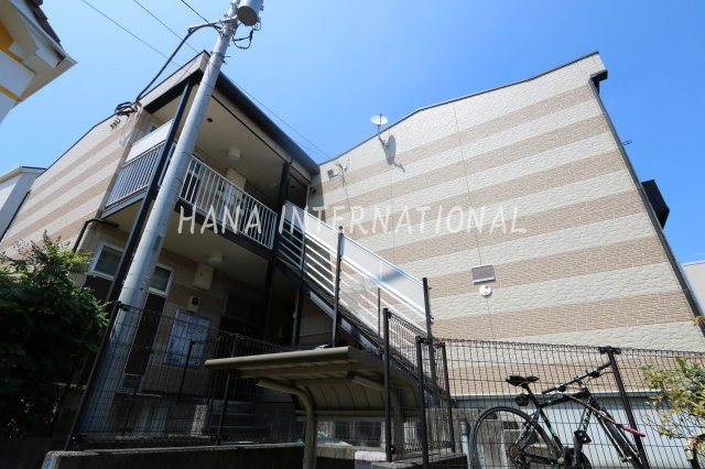 メゾンドウエストの外観