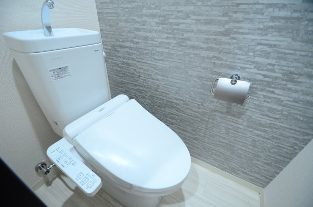 フジパレス杉本町駅北のトイレ|落ち着いたトイレです