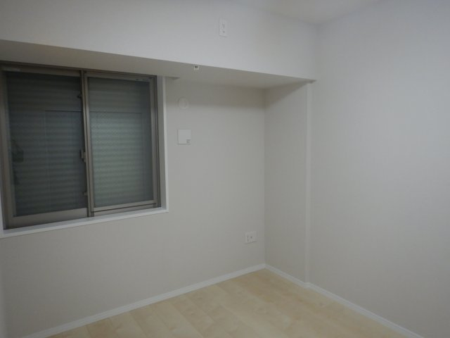 ASAKUSA TOWERの洋室