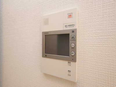 【セキュリティ】 | エスリード大阪シティグランツ | モニター付きインターホンです