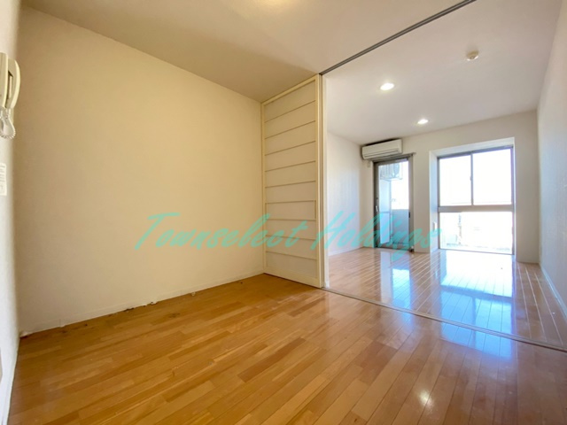 大和市大和東１丁目の賃貸マンションの居間・リビング