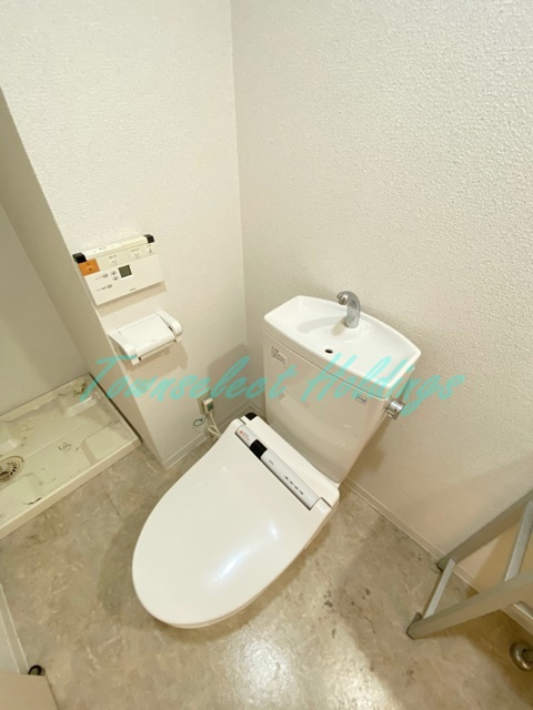 大和市大和東１丁目の賃貸マンションのトイレ