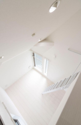 足立区千住寿町のアパートの居間・リビング