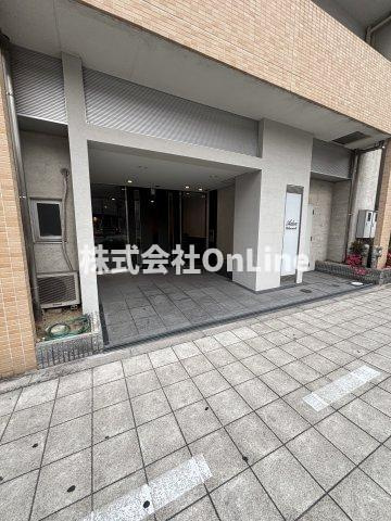 アーデン上本町のエントランス