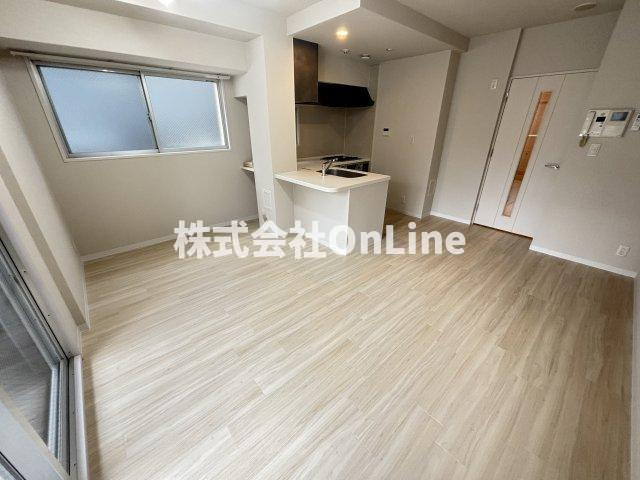 アーデン上本町の居間・リビング