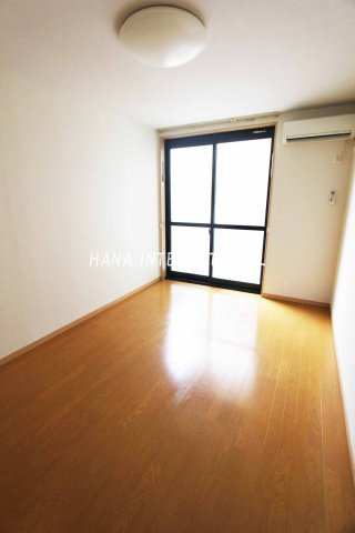 プレステージ草加の居間・リビング