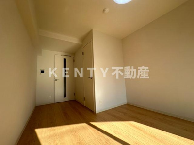 【寝室】 | ジェノヴィア蒲田Ⅱスカイガーデン | 使い勝手のいい洋室です