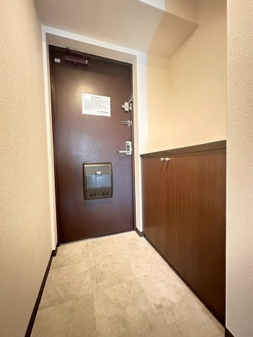 グレーシア大西の玄関