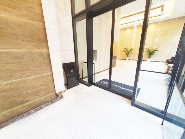 パークホームズ千代田淡路町のエントランス