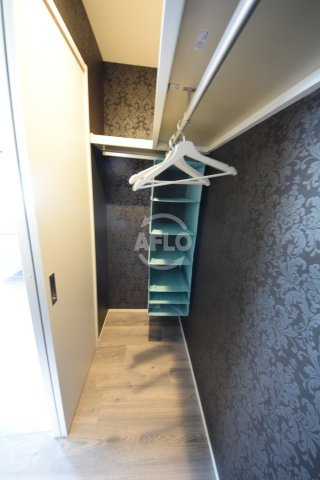 BRAVE松屋町の収納|BRAVE松屋町　ウォークインクローゼット