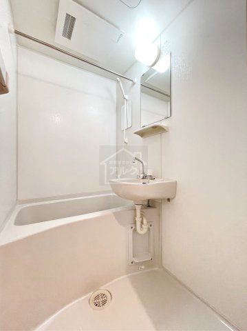 荒川区西尾久５丁目のアパートの浴室