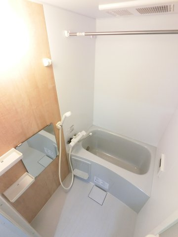 ｃｈａｌｅｔプラススルガダイの浴室