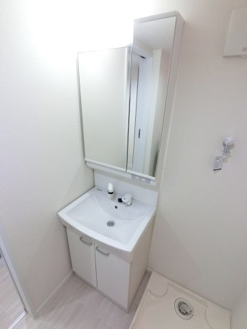 ｃｈａｌｅｔプラススルガダイの独立洗面台