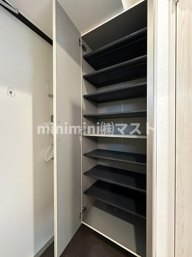 ACT　DOORS　天六の収納