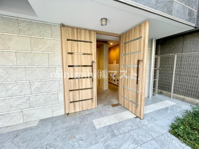 ACT　DOORS　天六のエントランス