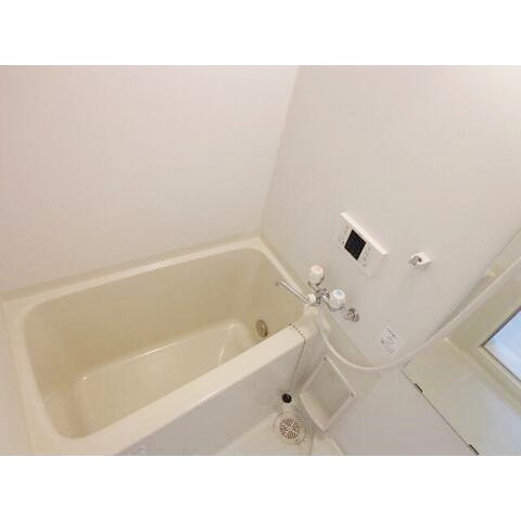 横浜市戸塚区矢部町のアパートの浴室|清潔感のあるお風呂です♪