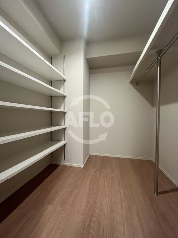 ダイワシティー新大阪の収納|ウォークインクローゼット