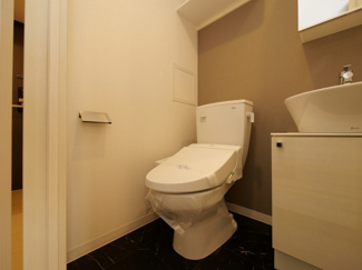 【トイレ】 | エスリード大阪シティグランツ | 落ち着いた空間のトイレです