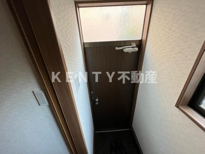 【玄関】 | 第５シンエイハイム | 明るい玄関です