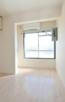 メゾンドペルルの居間・リビング