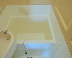 メゾンドペルルの浴室