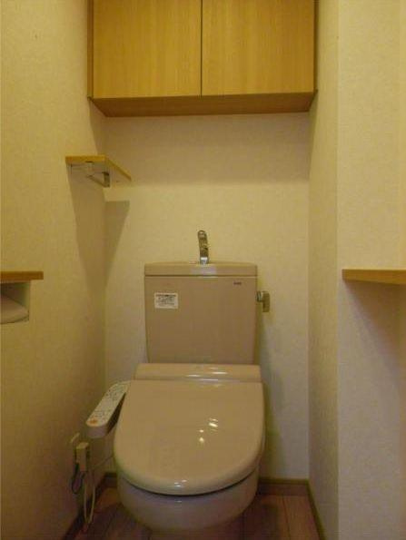 ルーブル西早稲田弐番館のトイレ|ウォシュレット付トイレ（同一仕様写真）