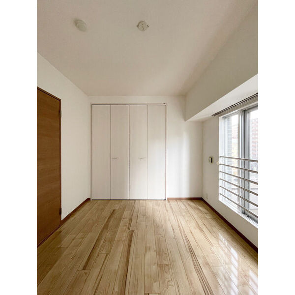 イーグル薬院参番館の居間・リビング