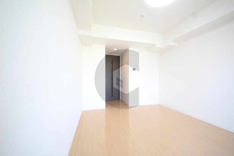 CASSIA高井田SouthCourtの洋室