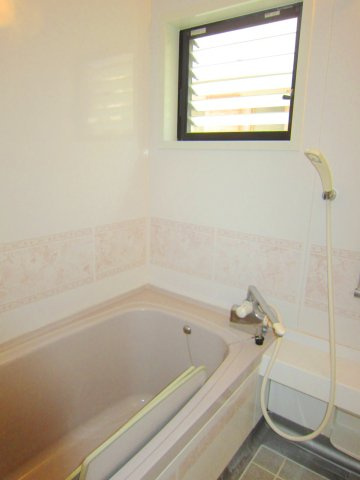 浦田貸家　3-8-7の浴室