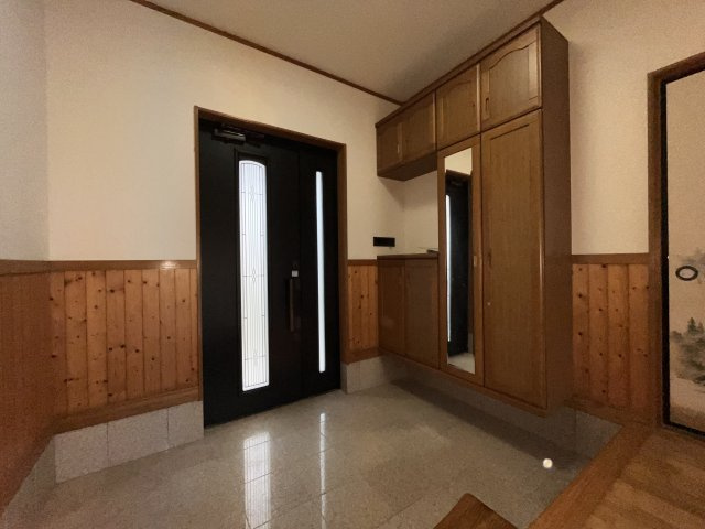 【玄関】 | 田主丸町志塚島6LDK戸建