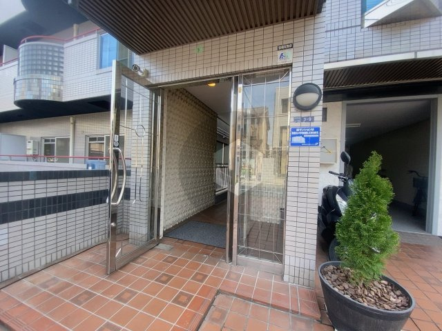 バレイシティのエントランス
