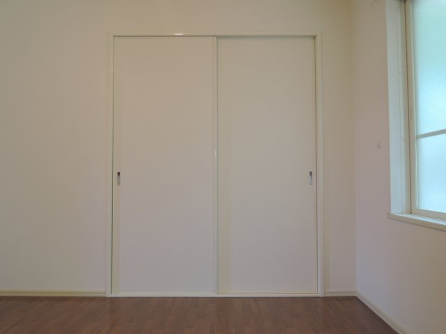 高槻市辻子１丁目のアパートの収納