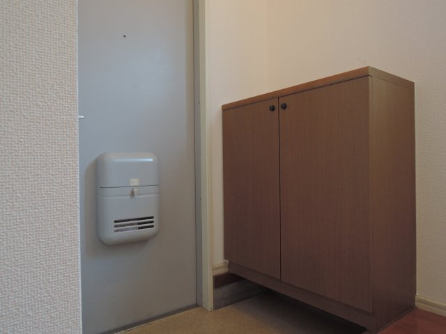 高槻市辻子１丁目のアパートの収納