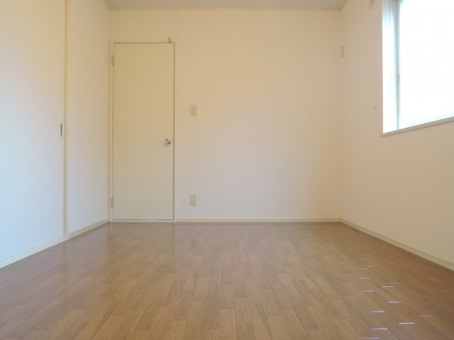 高槻市辻子１丁目のアパートの寝室