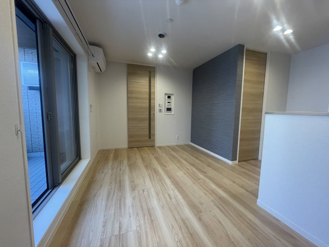 シャーメゾンさくら大久保駅前の居間・リビング