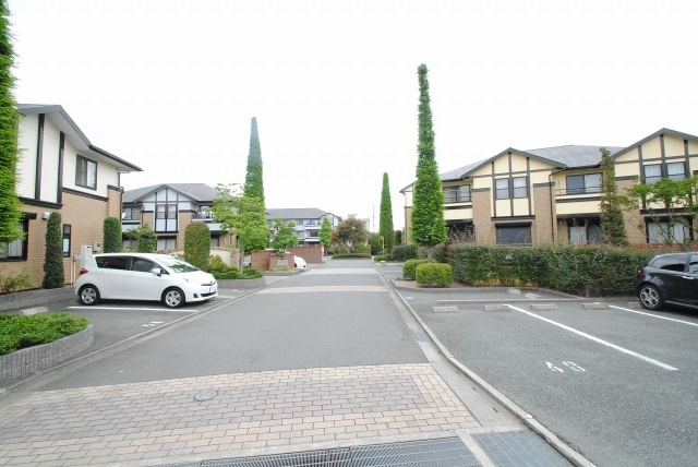 ディアコートEの周辺