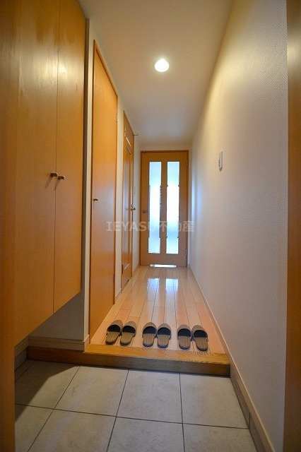 フルール観音の玄関