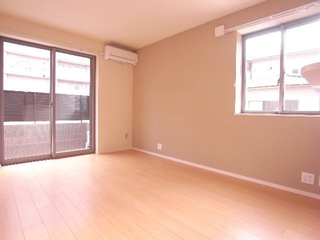 メゾンド・オーブの居間・リビング