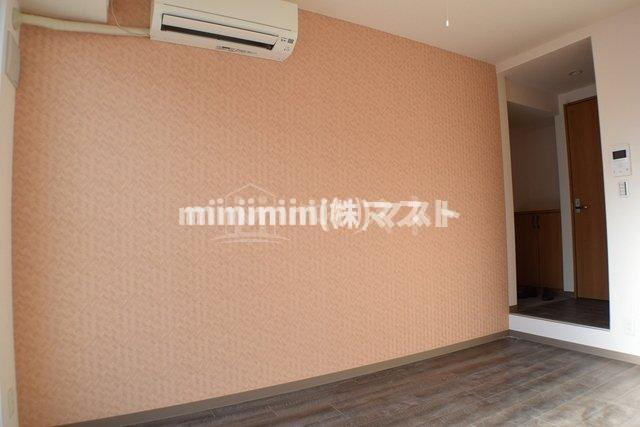 グランパシフィック芦原橋駅前の居間・リビング